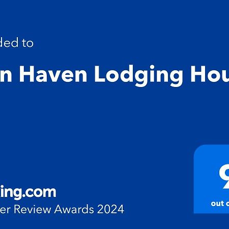 Rain Haven Lodging House Coron Buitenkant foto